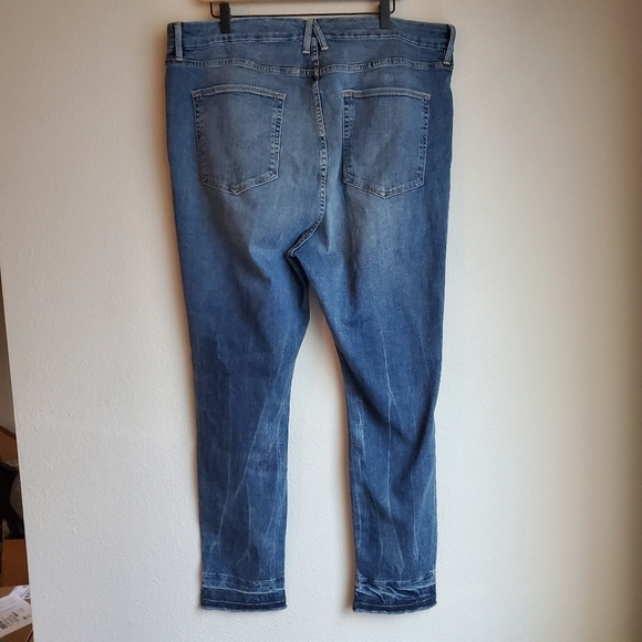 Good American Good Legs Released Hem size 24 - Picture 3 of 7